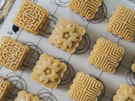 An Overview of Cantonese Pastries and Breads