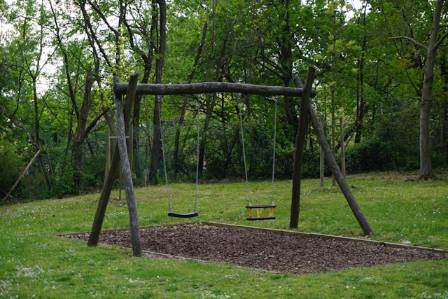 Top 10 Enchanting Swings Around the Globe with Breathtaking Views