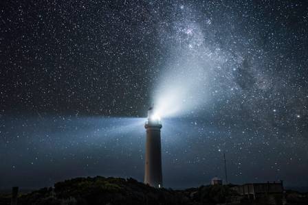 8 Stunning Lighthouses with Unforgettable Ocean Views